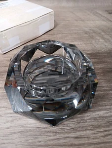 Ashtray Crystal Barware Regency New 4.5" Glossy Collectable Decor - Picture 1 of 11