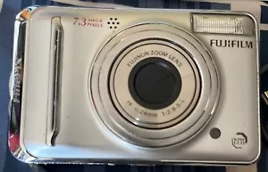 Fujifilm FinePix A700 Digital Camera 7.3MP Silver w/ Accessories & Box, Tested - Picture 1 of 13