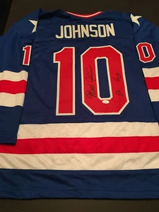 MARK JOHNSON AUTOGRAPHED  1980 OLYMPIC JERSEY  J.S.A. AUTHENTICATED - Picture 1 of 17