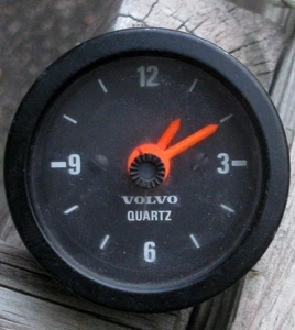 81-93 VOLVO 240 242 244 245 CLOCK 52mm OEM - Picture 1 of 4