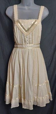 Vestido de verano Gunne Sax de Jessica McClintock Prairie años 70 blanco algodón talla 7 Foto 1 de 4