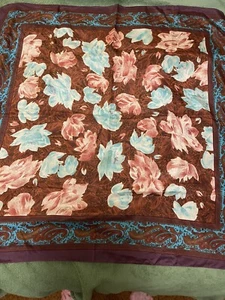 UNBRANDED 30" SQUARE SCARF Brown & Green LEAVES W/ Paisley-like Border - Picture 1 of 2