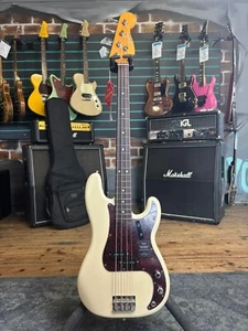 Fender Vintera II ‘60’s Precision 2023 Olympic White Electric Bass - Picture 1 of 14