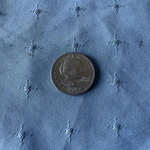 1979-Susan B Anthony LIBERTY D (RARE FG- Frank Gasparro) ONE DOLLAR U.S Coin - Picture 1 of 2