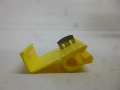 3M™ SCOTCHLOK,903 Yellow Self Stripping Electrical Tap IDC Connectors Box of 50 - Image 1 of 4