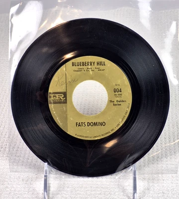 FATS DOMINO- BLUEBERRY HILL / I'M WALKIN' 7" 45 RPM RECORD VG - Image 1 of 3