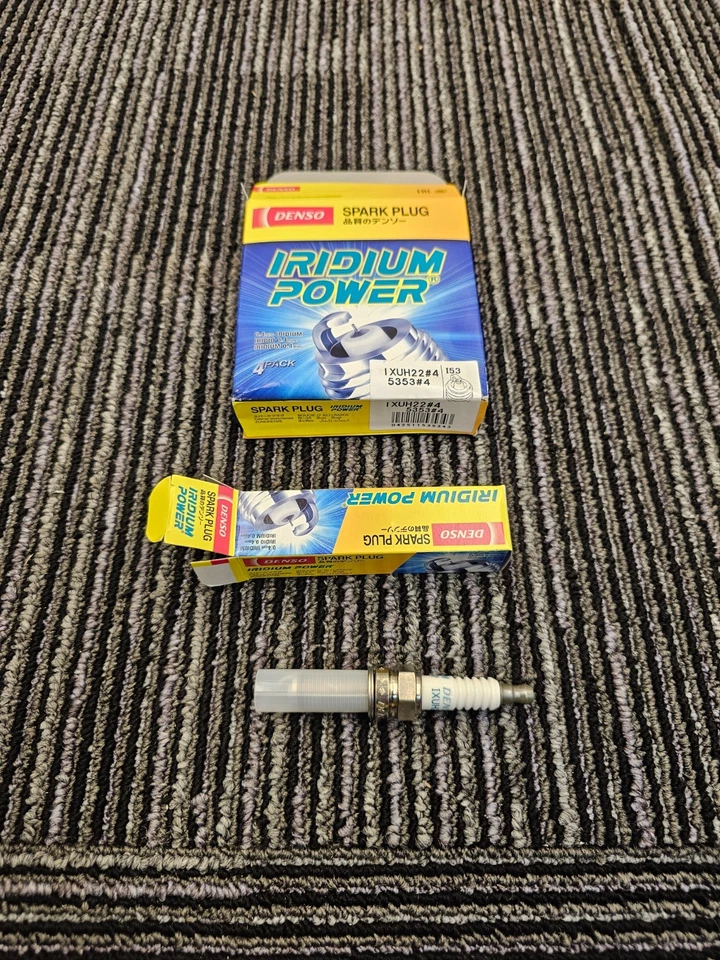 (CANTIDAD 4) Bujía de alimentación de iridio Denso 5353 IXUH22 para Kia Soul 2010-2011 Foto 1 de 4