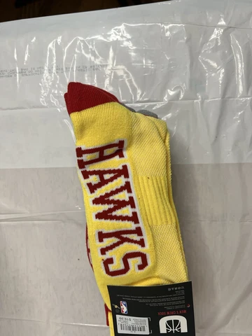 ATLANTA HAWKS QUARTER CUT SOCKS 3 PAIRS MEN'S SIZE 6-12 OFFICAL NBA APPAREL Cover