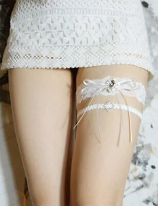 2 Pieces Wedding Garters Lace Stretch Bridal Garter with Bow Pearls Leg Garter - Picture 1 of 6