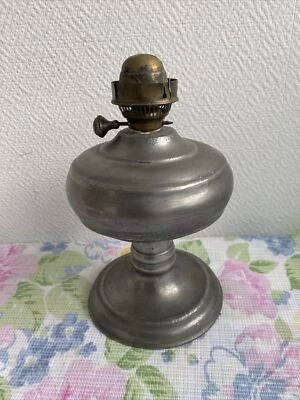 ancienne lampe a petrole huile ? en etain estampille deco retro - Photo 1/4
