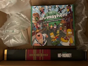 SDCC 2024 Exclusivo Hulu Animayhem Hit Monkey Solar Opuestos Paquete Nuevo - Imagen 1 de 4