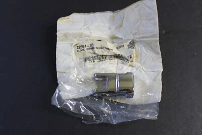 NUEVO Genuino Harley Davidson Dyna 2007-2010 Cromo Horquilla Reposapiés Montaje 42664-03 Foto 1 de 4