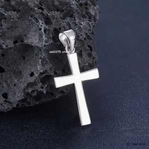 Pure Platinum 950 Pendant Women's Polish Lucky Cross Pendant /1.82-1.85g Pt950 - Picture 1 of 4