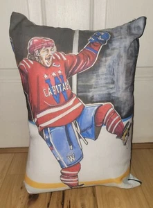 Washington Capitals Alex Ovechkin painted pillow by Artist Taylor Olson Hockey - Picture 1 of 12