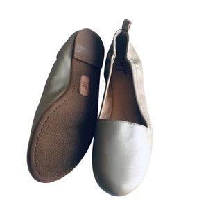 Anthro Latigo 'Gettie' Damen 6,5 Slipper Halbschuh flach champagner Neutralschuh - Bild 1 von 8