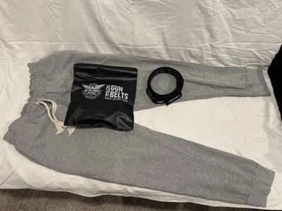 Pantalones deportivos We The People Holsters para hombre talla mediana con cinturón táctico para pistola Foto 1 de 4