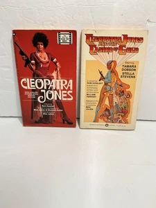 Lot of 2 Cleopatra Jones Novels by Ron Goulart (MMPBK) - Imagen 1 de 4