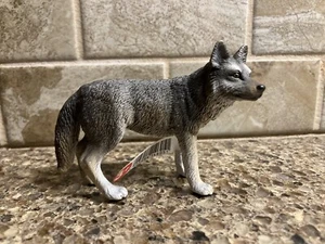 Schleich GRAUER WOLF Erwachsene Figur 2008 Rentner Wölfe 14605 realistisch - Bild 1 von 4