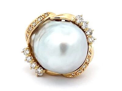 Large Silver Baroque Pearl and Diamond Vintage Ring in 18K Yellow Gold - Image 1 of 4