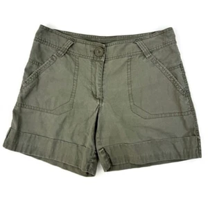 H&M Green Shorts Woman Size 8 Mid Rise Pockets - Picture 1 of 6