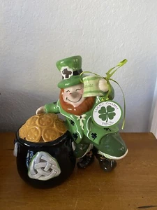 Blue Sky DÍA DE SAN PATRICIO Duende y Olla de Oro Soporte de Luz de Té Nuevo con Etiquetas - Imagen 1 de 6
