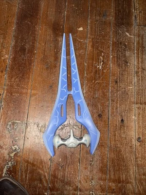 Fantasia HALO Energy Sword 2017 25” BRINQUEDO COLECIONÁVEL VIDEOGAME - Imagem 1 de 4