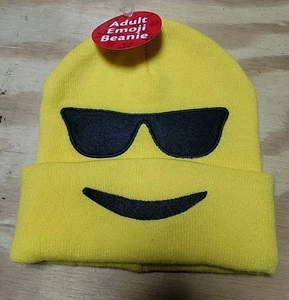 NWT NEW EMOJI SOCK HAT OUTERWEAR ADULT BEANIE EMOJI ONE SIZE FITS ALL - Picture 1 of 2