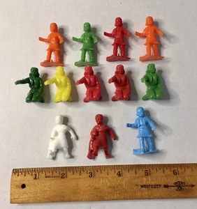 MENGE 12 VINTAGE MARX " ROY ROGERS SPIELSET " RANCH KINDER - KLEINES MÄDCHEN NEUFASSUNG - Bild 1 von 16