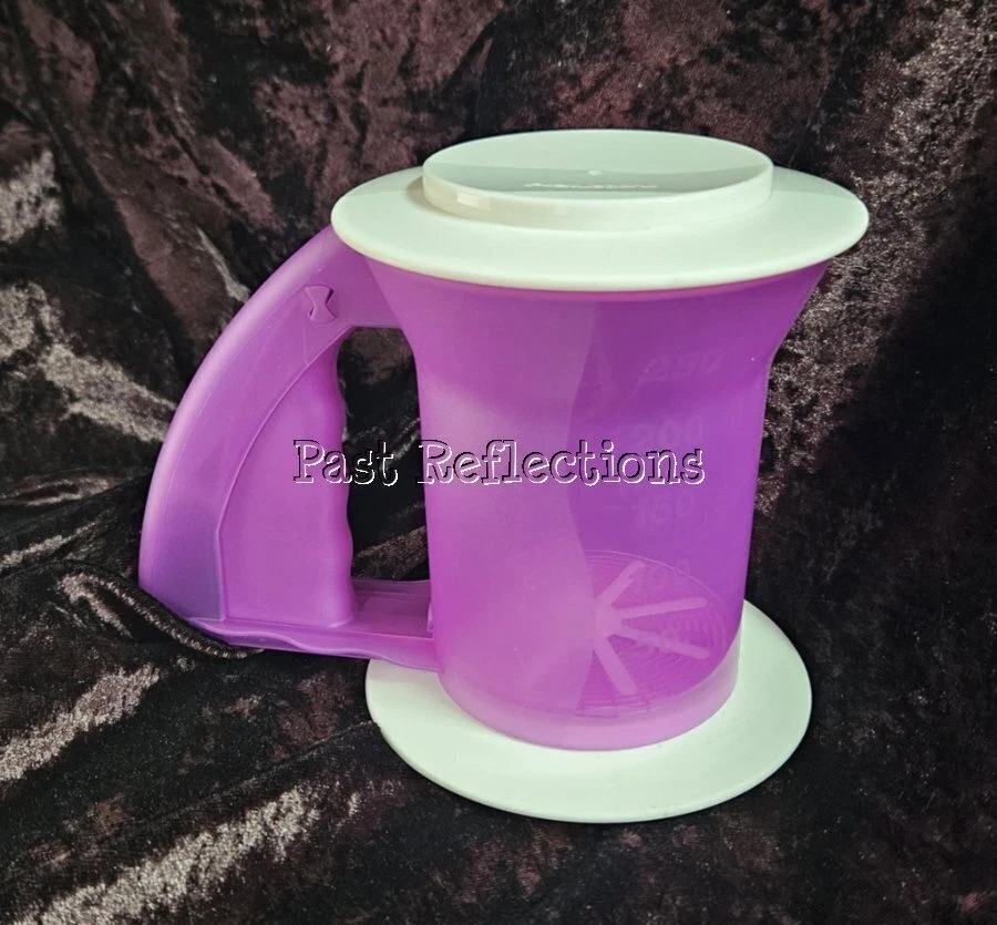 TUPPERWARE SIFT AND STORE BAKE 2 BASICS - Image 1 of 4