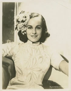 A30 A3072 - Portrait Paulette Goddard - Bild 1 von 2