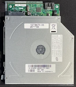 TEAC 24x Slimline CD-ROM Laufwerk (CD-224E) mit Dell Optiplex 740 SATA Board / HH217 - Bild 1 von 8