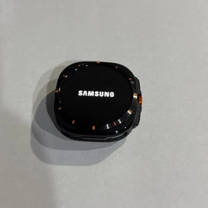 Unlocked Samsung Galaxy Watch Ultra Titanium Smartwatch SM-L705U - Photo 1 sur 12