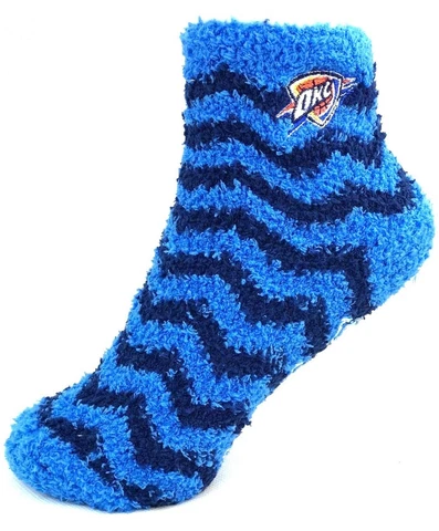 Oklahoma City Thunder Basketball Youth Blue & Navy Chevron Grip Fuzzy Socks Cover