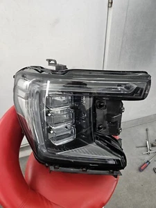 2021-2023 GMC Yukon Denali/XL Denali RH Right Headlight Full LED OEM Genuine! - Picture 1 of 13