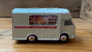 1957-63 Corgi Toys No 407 Smith's "Karrier" Shop Van - Picture 1 of 11