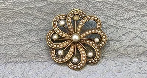 Vintage 14KT Yellow Gold Pearl Brooch - Picture 1 of 4
