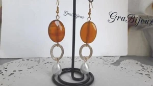 Orecchini pendenti pietre dure con goccia bianca pendente - Picture 1 of 1