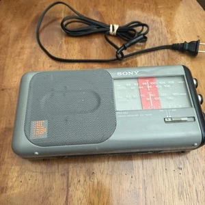 Sony ICF-750W 2 Band Receiver Radio - Picture 1 of 10