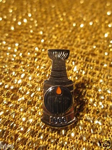 Edmonton Oilers 1988 Stanley Cup Champs Trophy Pin - Picture 1 of 5