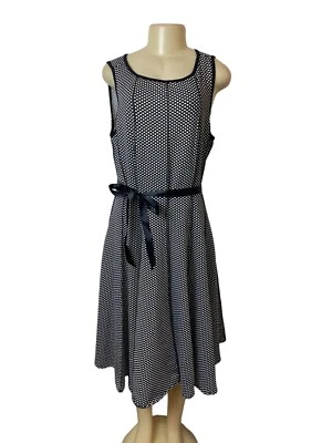 Vestido para mujer Haani a lunares sin mangas con cinturón línea A blanco y negro talla 2X Foto 1 de 4