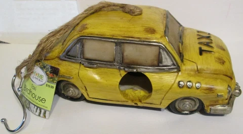 Urban Desheveled Yellow Taxi Cab Bird House Resin 9.5" Long $20 Retail Tag Cover
