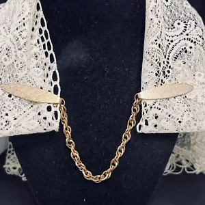 Vintage Textured Gold Tone Sweater Clips With Rope Chain (5332) - Picture 1 of 9