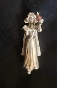 Sterling Silver Walt Disney Snow White with Apple Pendant - Picture 1 of 8