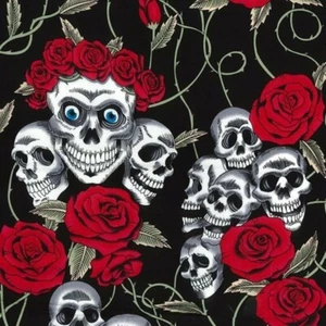 100% Cotton Halloween/skulls and roses black sold by half metre - Picture 1 of 1