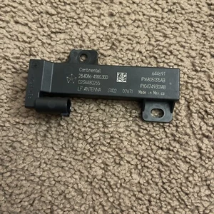 2014-2021 JEEP GRAND CHEROKEE REAR LEFT KEYLESS ENTRY PASSIVE ANTENNA MODULE OEM - Picture 1 of 3