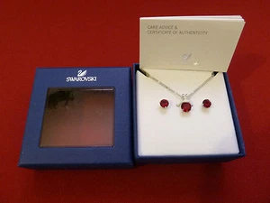PARURE SWAROVSKI ORIGINALE MODELLO TE SOLITAIRE: SET SIAM/RHS COD.9312455 - Foto 1 di 1