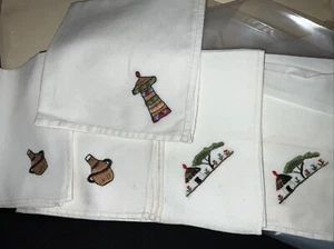 Juego de 5 servilletas de cóctel importadas hechas a mano y bordadas de lino - Imagen 1 de 2