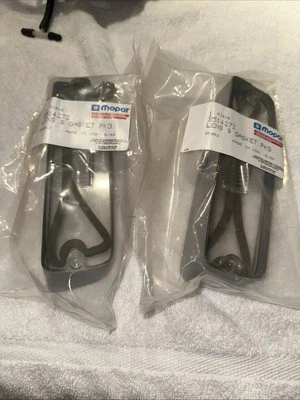 Dodge Charger 1971-1974 lado derecho pasajero luz de estacionamiento lente 3514272 nuevo de stock Foto 1 de 4