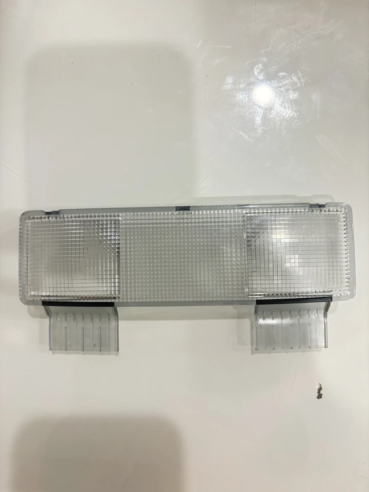 09-15 JAGUAR XF X250 后盖顶灯阅读灯罩 — 第 1/1 张图片