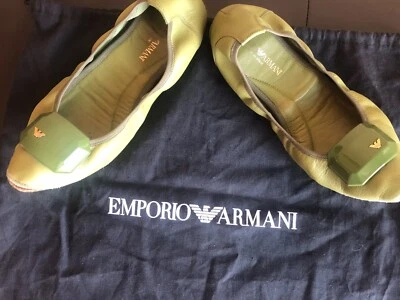 LOTE DE PISOS SUPER CÓMODOS DE EMPORIO ARMANI, TALLA 37 Foto 1 de 4